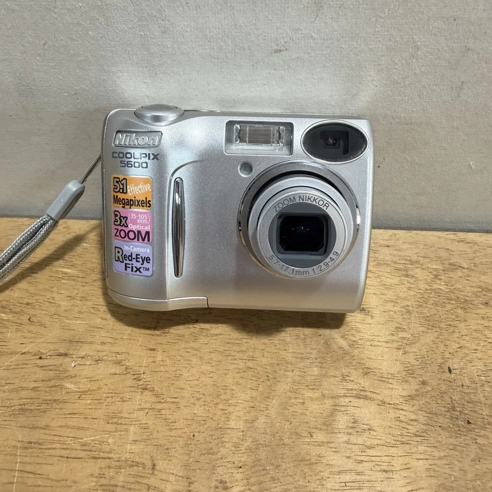 Nikon Coolpix 5600 5.1MP Digital Point & Shoot Camera Tested Y2K 2000s
